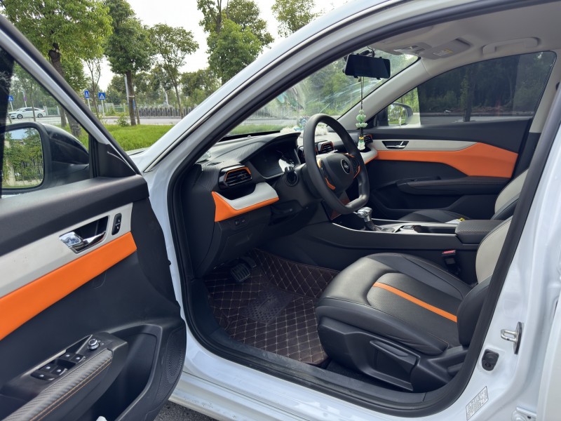 盐城23年东风奕炫6