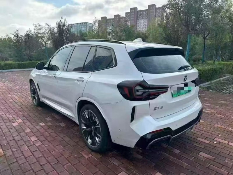 枣庄22年宝马IX38