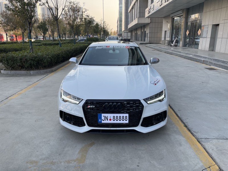 济宁14年奥迪A7L1