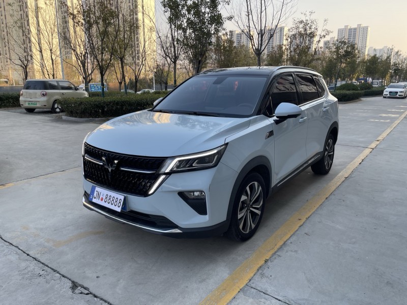 济宁22年五菱汽车星辰3