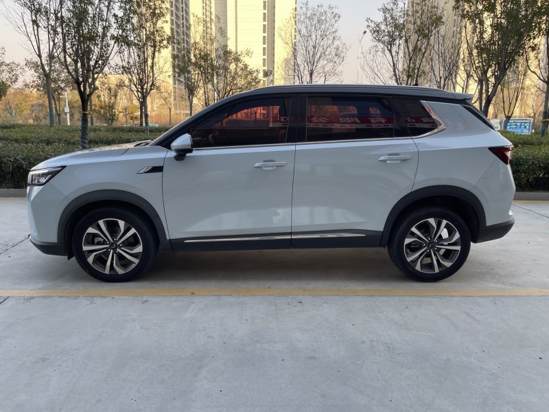 济宁22年五菱汽车星辰7