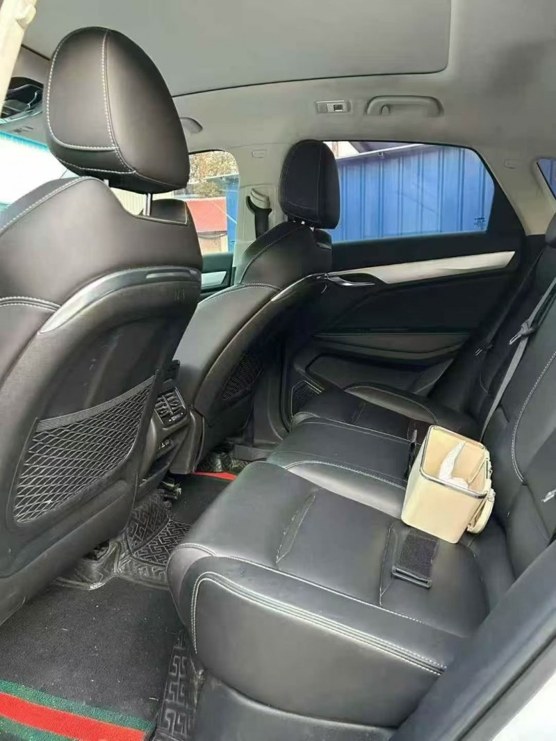 东营20年吉利星越5