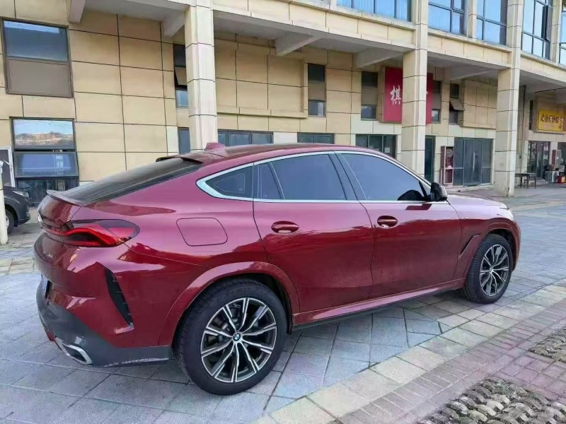 新余21年宝马X67