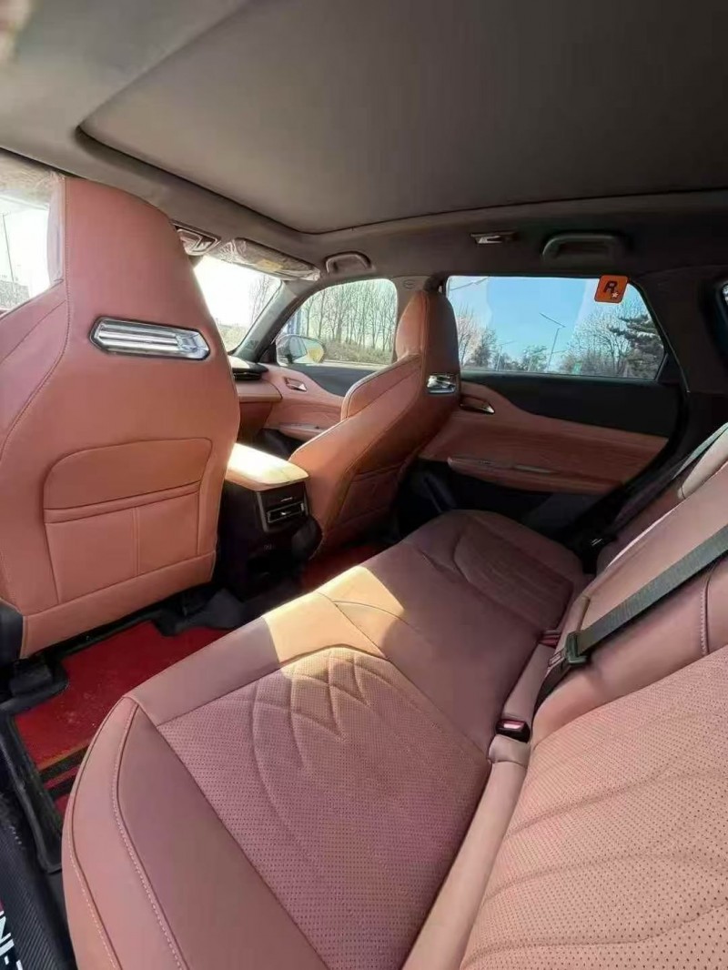 包头25年长安汽车UNI4