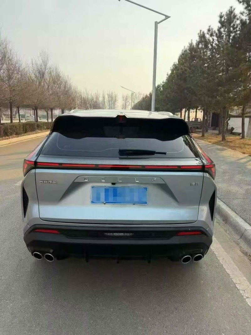 呼伦贝尔23年吉利博越8