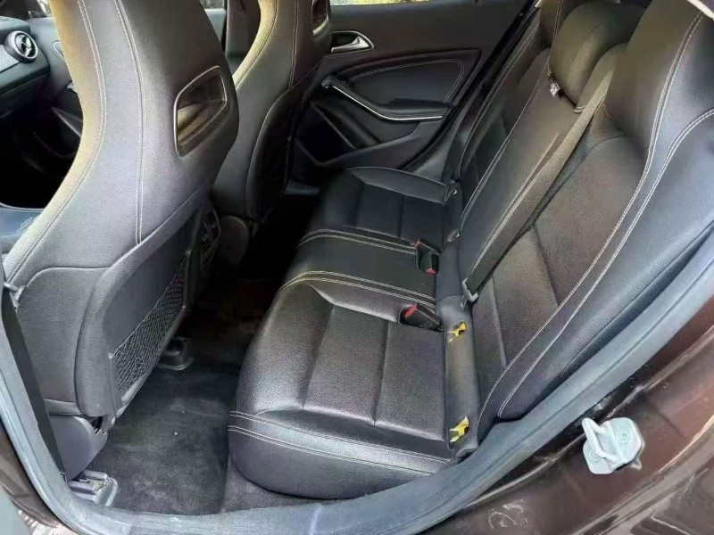 舟山17年奔驰GLA4