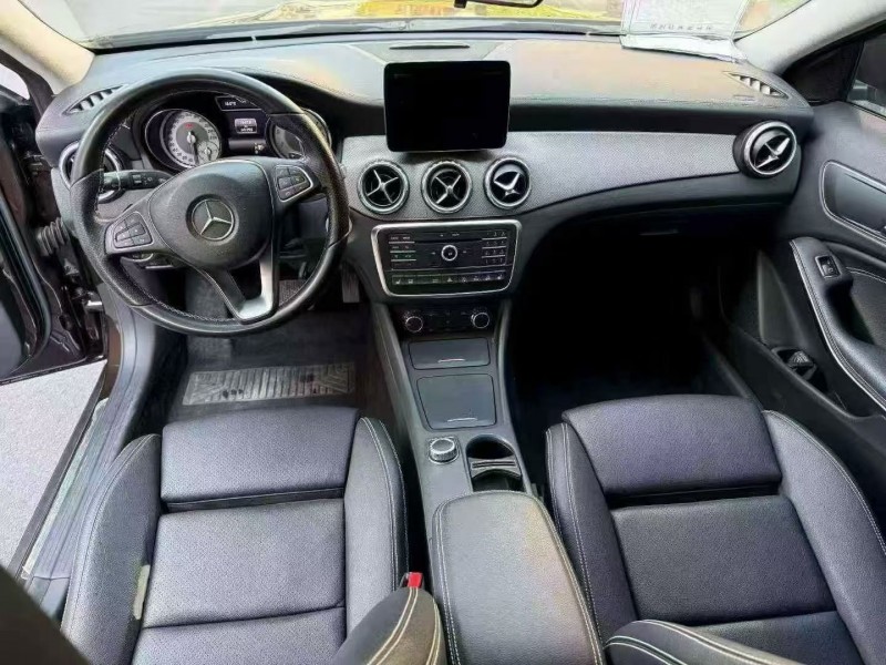 舟山17年奔驰GLA6