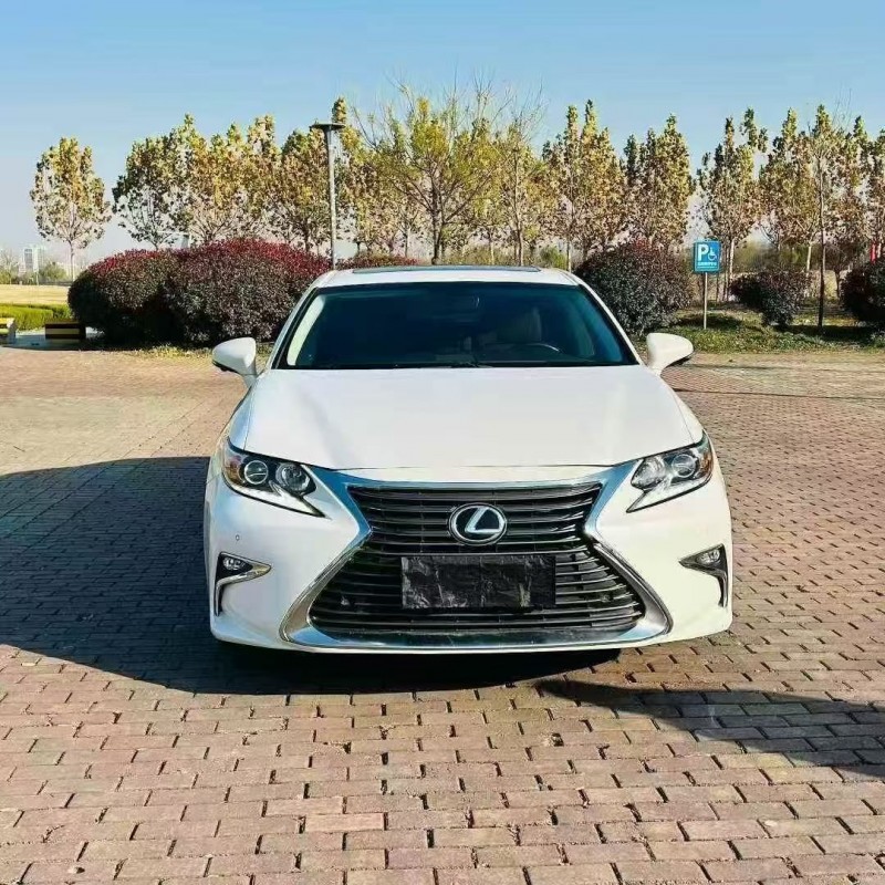济宁17年雷克萨斯ES1