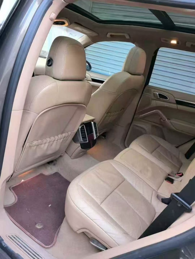 淄博14年保时捷卡宴6