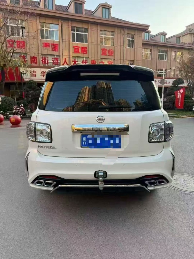 潍坊19年日产途乐8