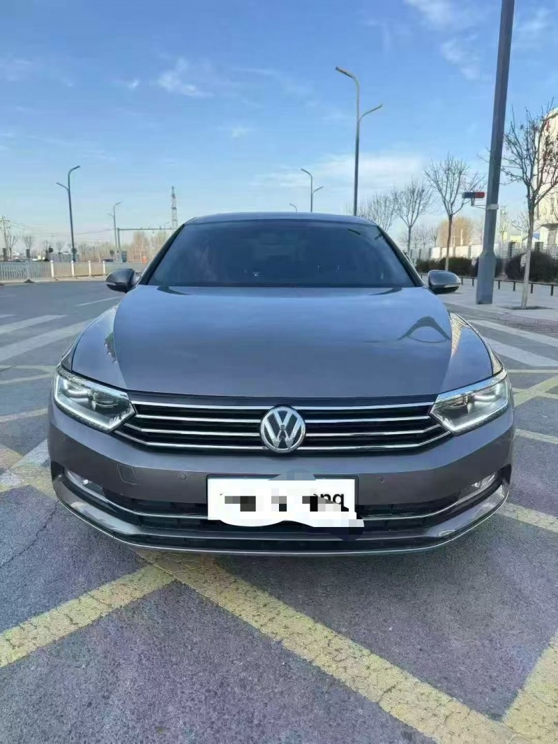 邢台17年大众迈腾1