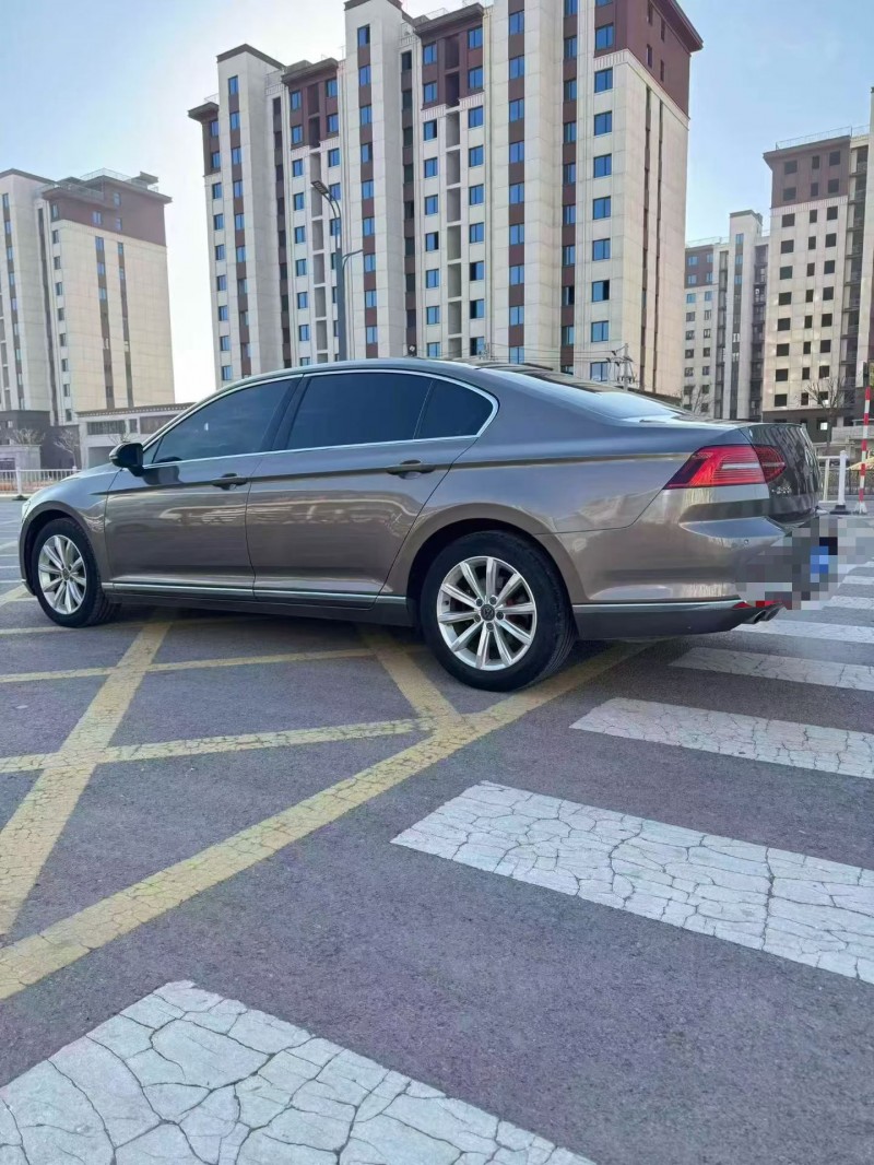 邢台17年大众迈腾8