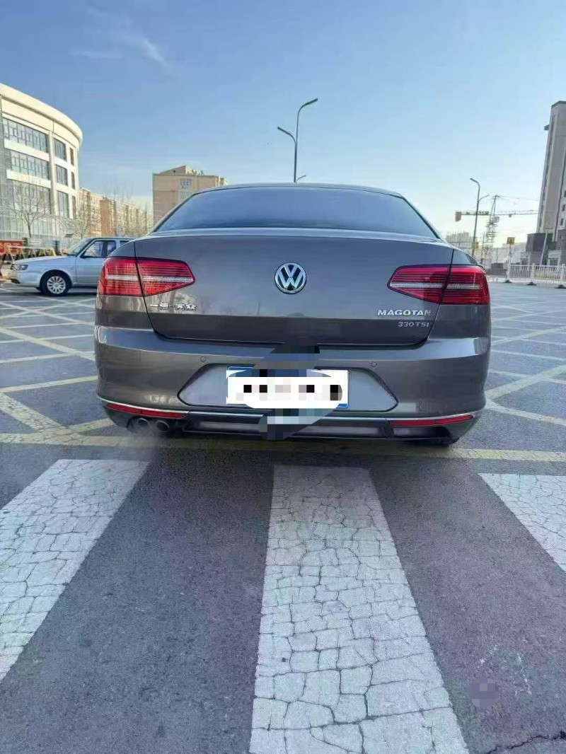 邢台17年大众迈腾9