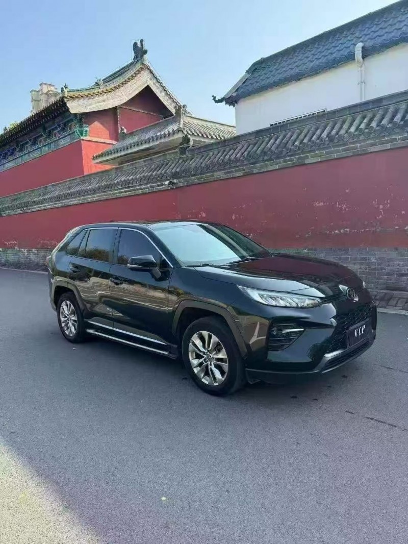 枣庄21年丰田威兰达2