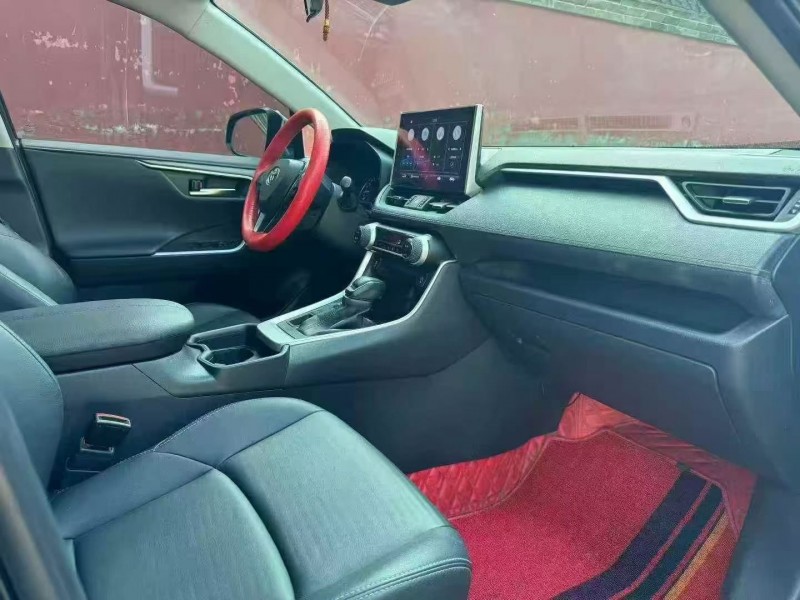 枣庄21年丰田威兰达5