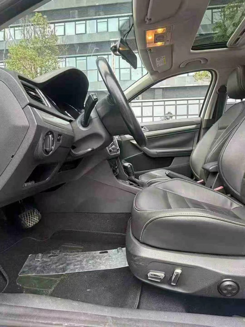 东莞18年大众朗逸4