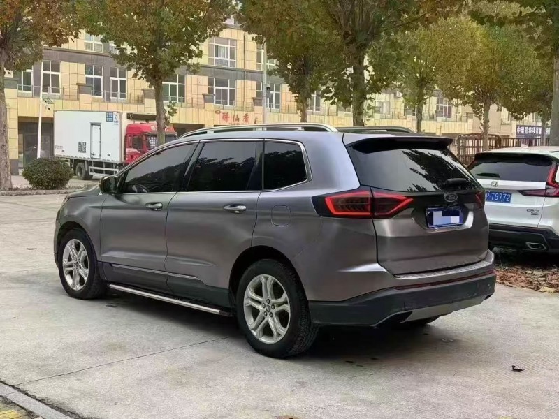 济宁16年福特锐界8