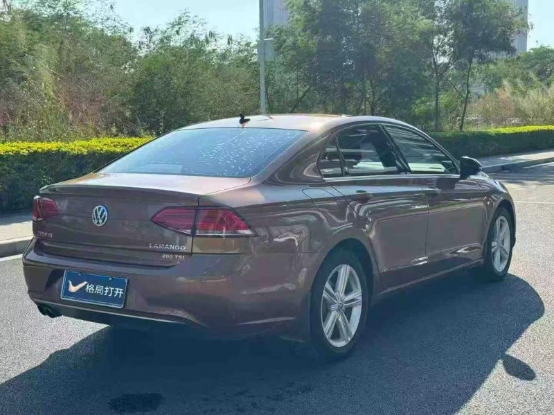 东莞18年大众凌渡7