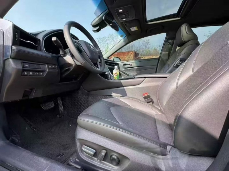 枣庄24年丰田亚洲龙4