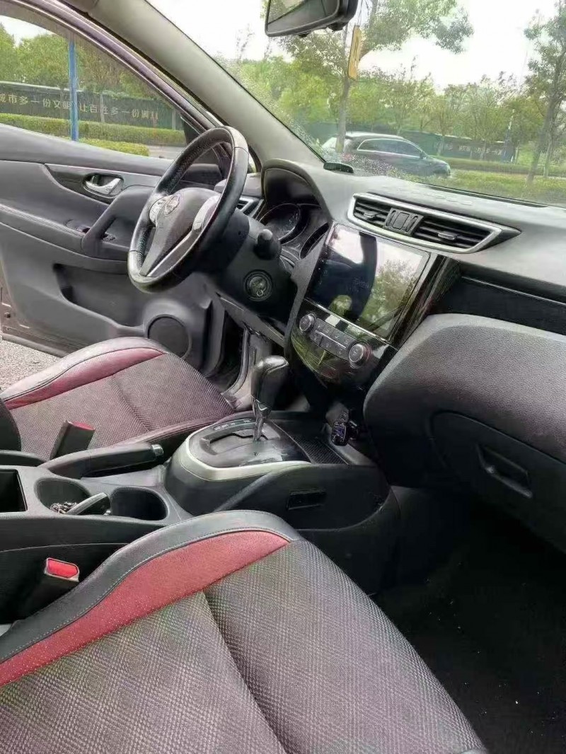 苏州18年日产逍客5