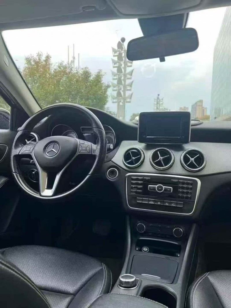 衡阳15年奔驰GLA5