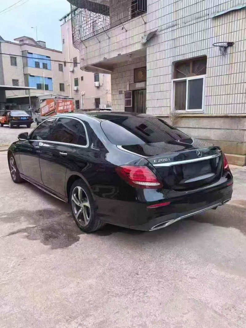 三明17年奔驰E7
