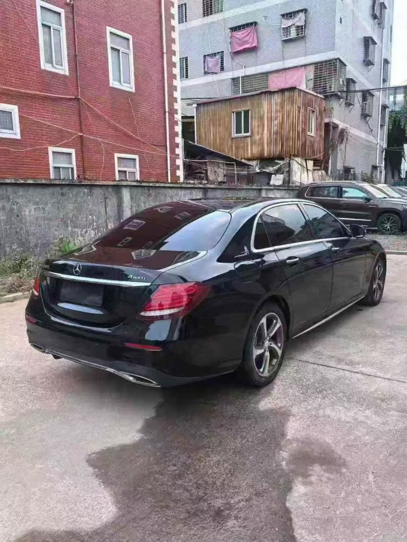 三明17年奔驰E8