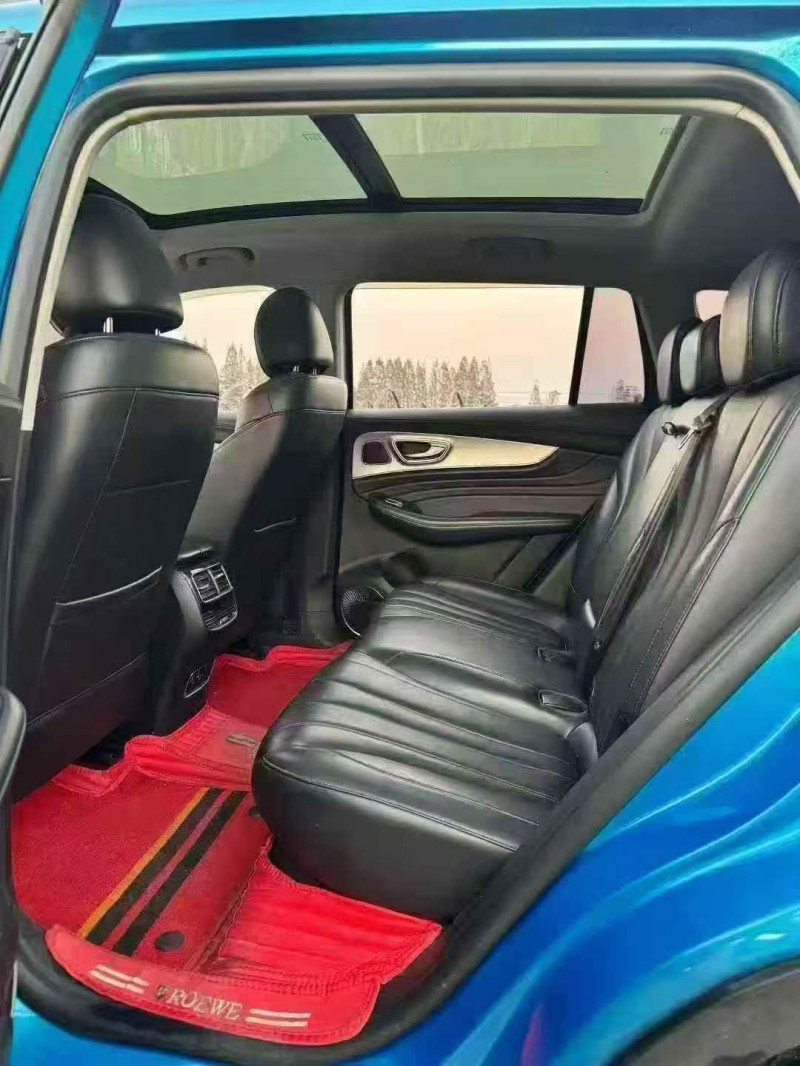 湖州20年荣威RX55