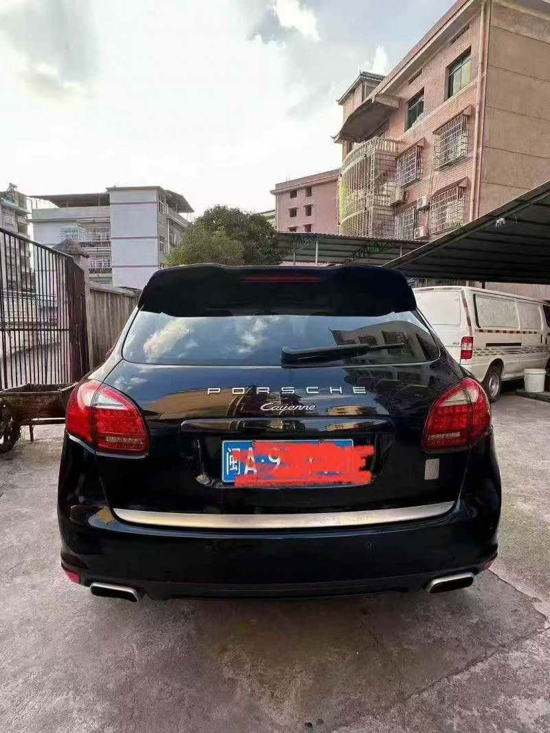 湘潭14年保时捷卡宴9