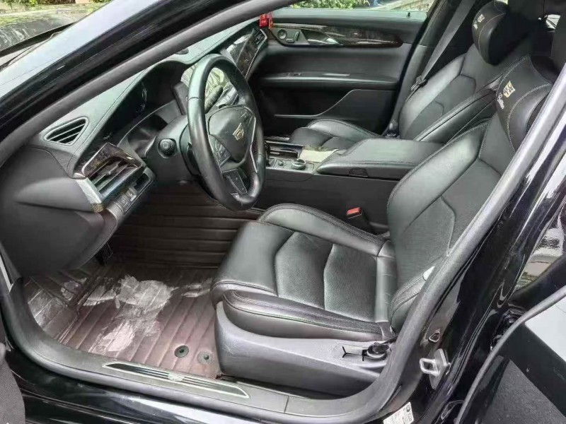 绍兴21年凯迪拉克CT64