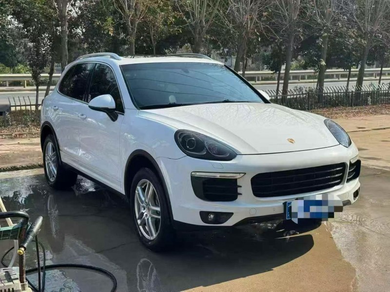 苏州16年保时捷卡宴2