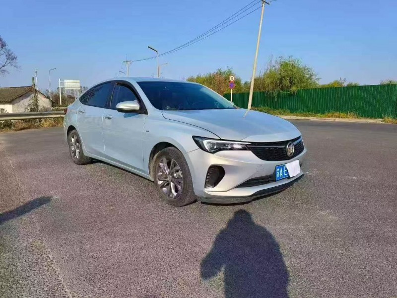 苏州23年别克威朗2