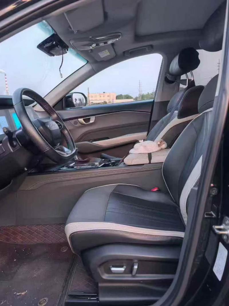 苏州20年宝骏RC64