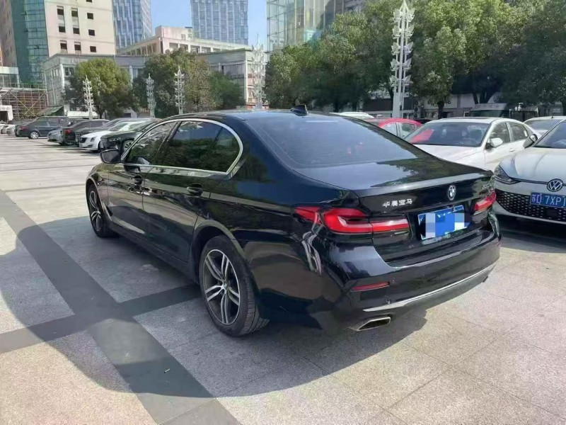 无锡22年宝马5系8