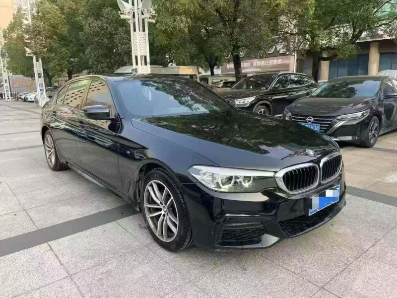 徐州19年宝马5系3