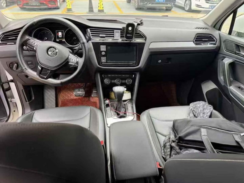 徐州19年大众途观4