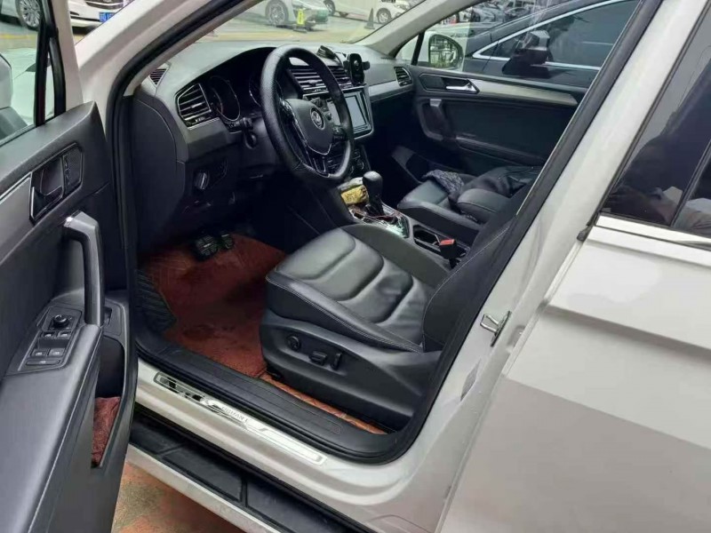 徐州19年大众途观5