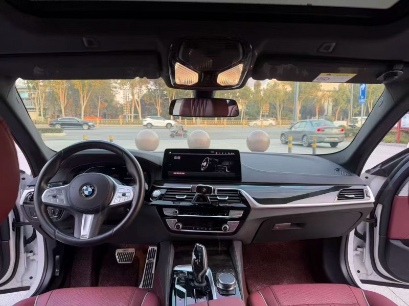 东营23年宝马5系4