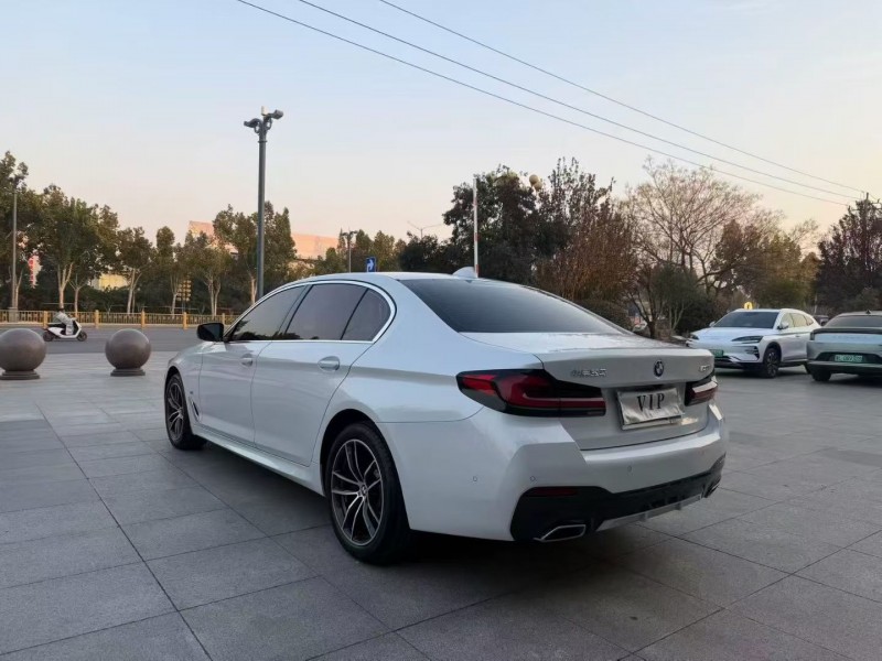 东营23年宝马5系9