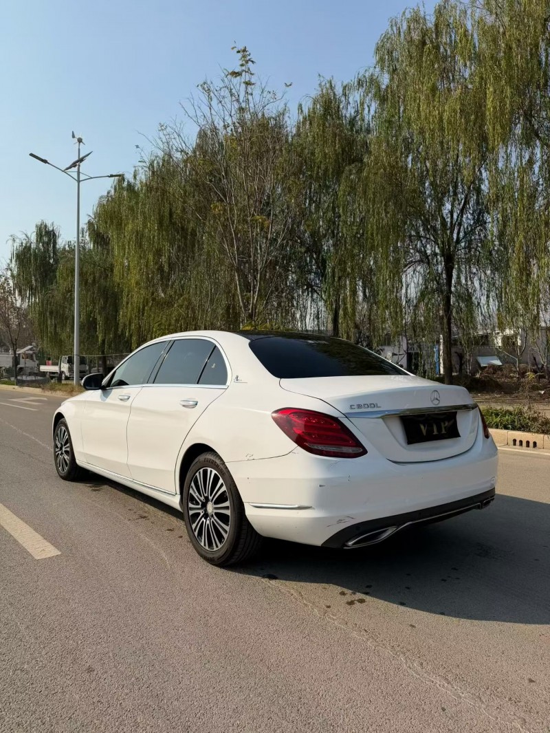 东营16年奔驰C4