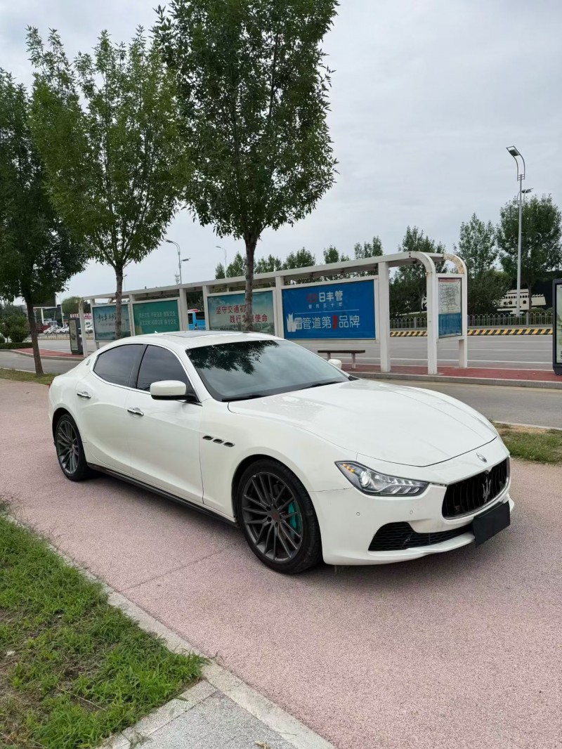 淄博15年玛莎拉蒂Ghibli2