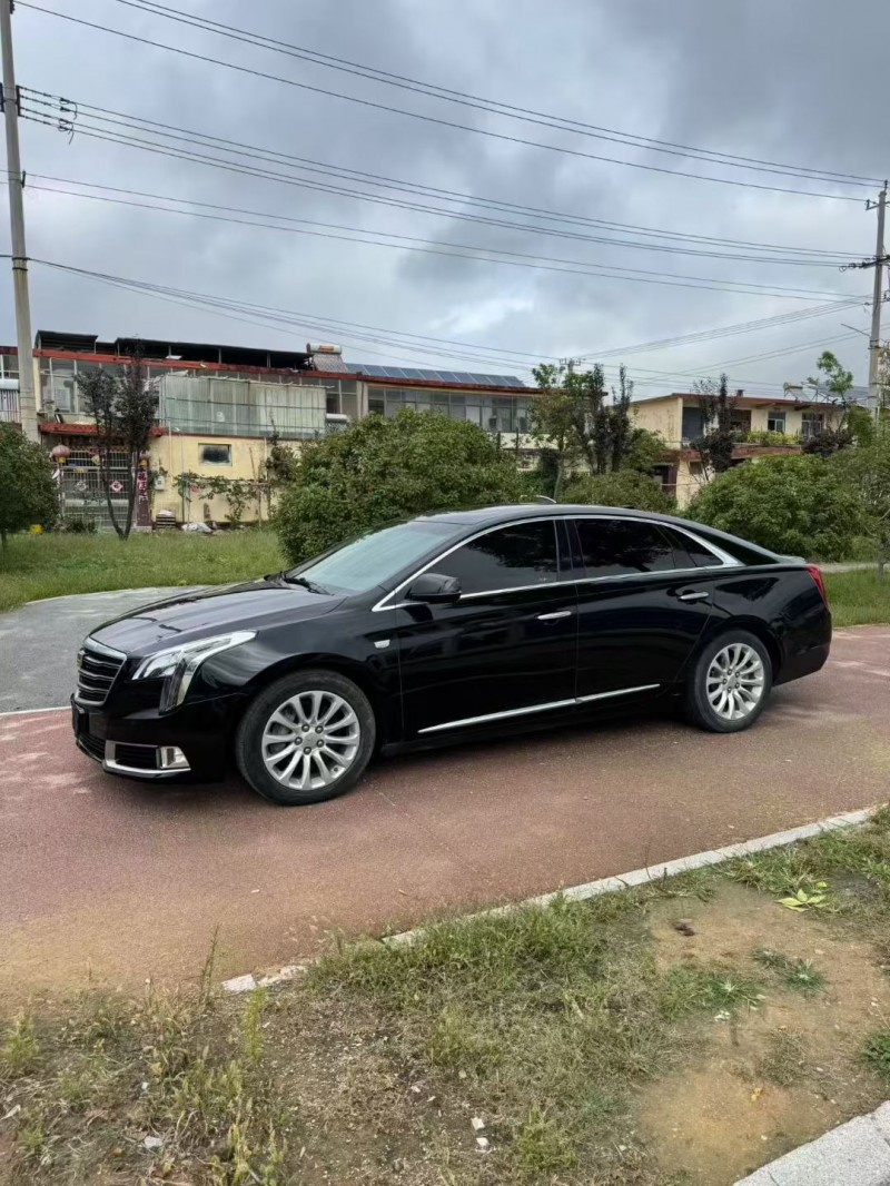 东营17年凯迪拉克XTS2