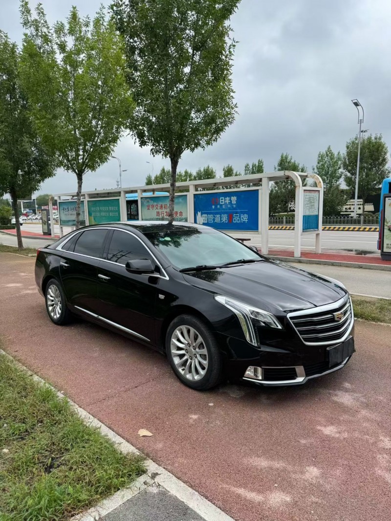 东营17年凯迪拉克XTS3