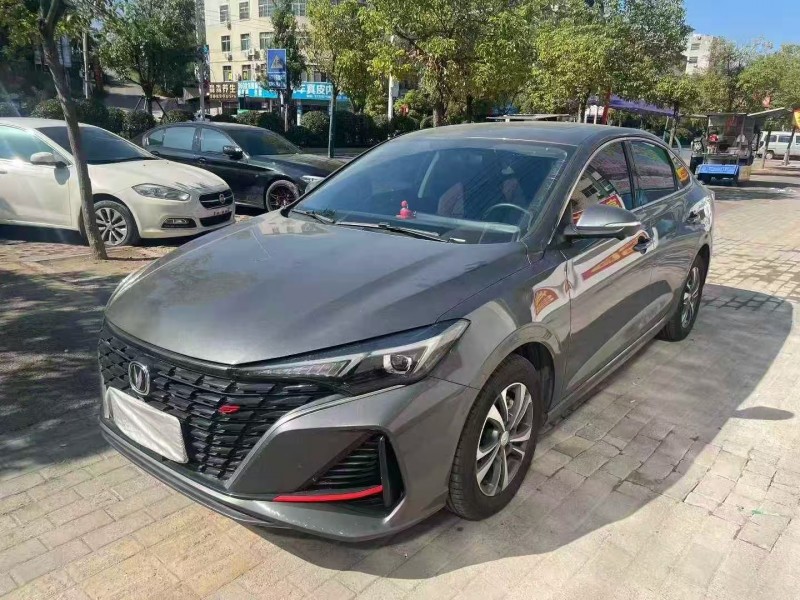 景德镇25年长安汽车逸动1