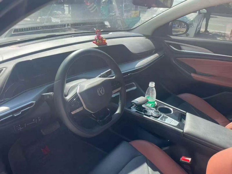 景德镇25年长安汽车逸动4