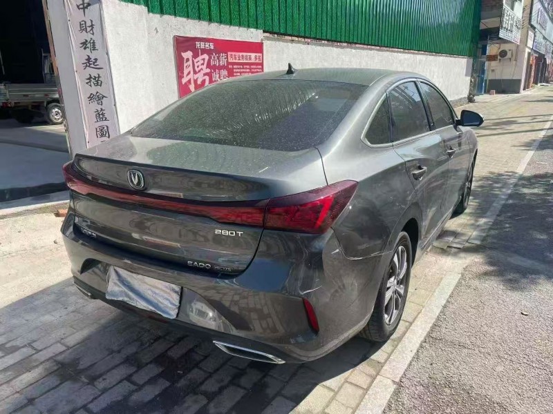 景德镇25年长安汽车逸动7