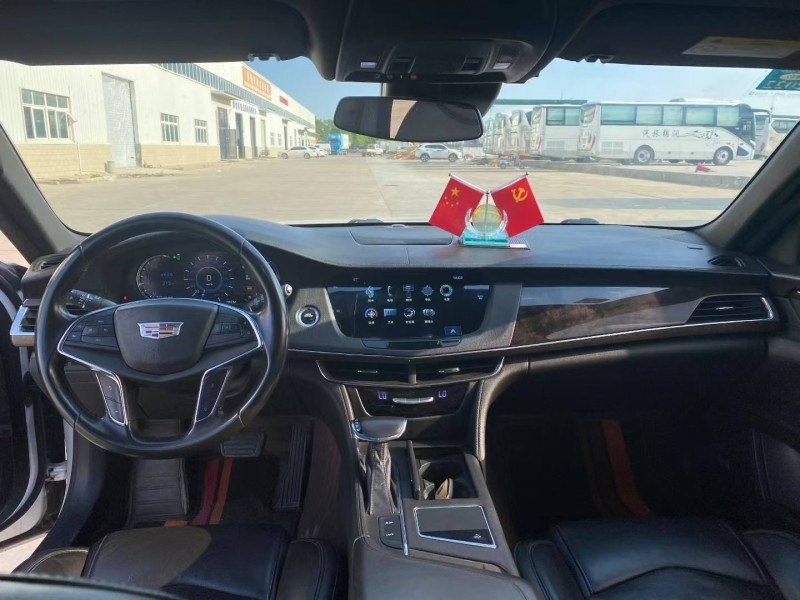 兰州18年凯迪拉克CT65