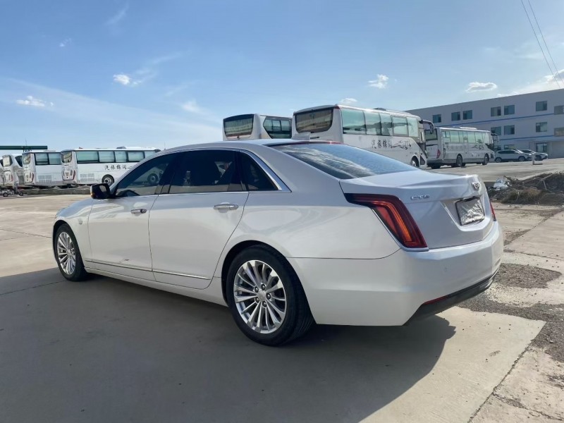 兰州18年凯迪拉克CT68
