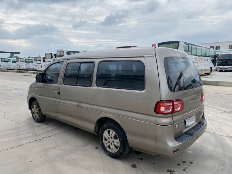 兰州21年东风菱智7