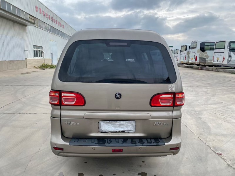 兰州21年东风菱智8